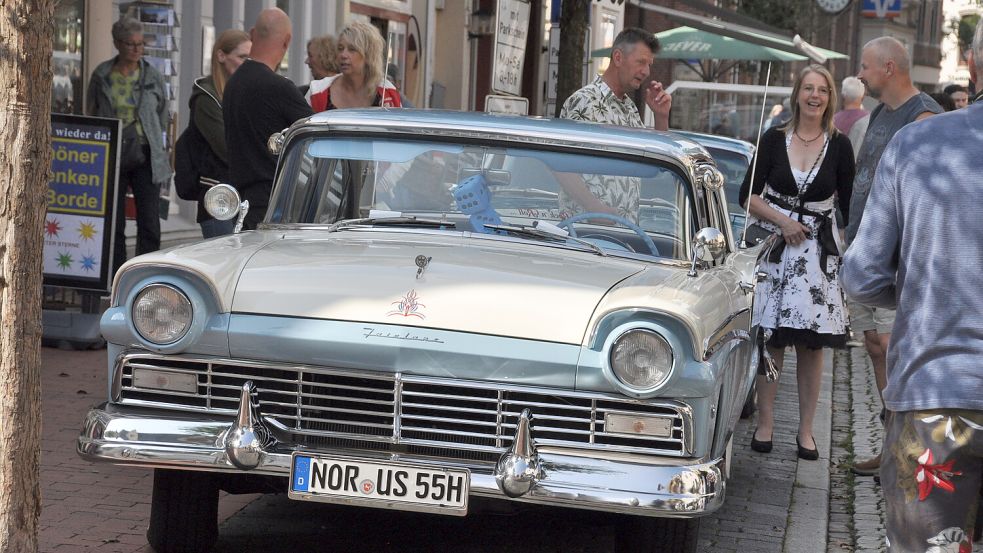 American Wheels in Leer: Für Freunde der schmucken US-Cars gibt es am Sonnabend einiges zu sehen. Foto: Bodo Wolters/Archiv