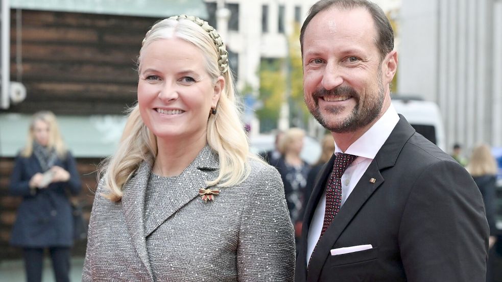 Der neue König Haakon mit seiner Frau Mette-Marit. (Archivbild) Foto: Jens Kalaene