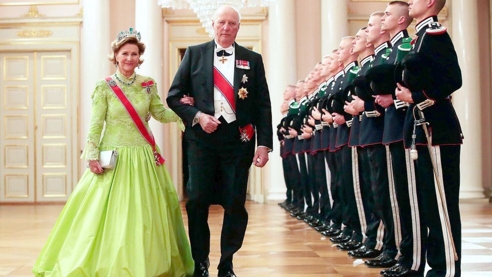 Eine ganz große Liebe: Königin Sonja und König Harald V. (Archivbild) Foto: Haakon Mosvold Larsen/NTB scanpi