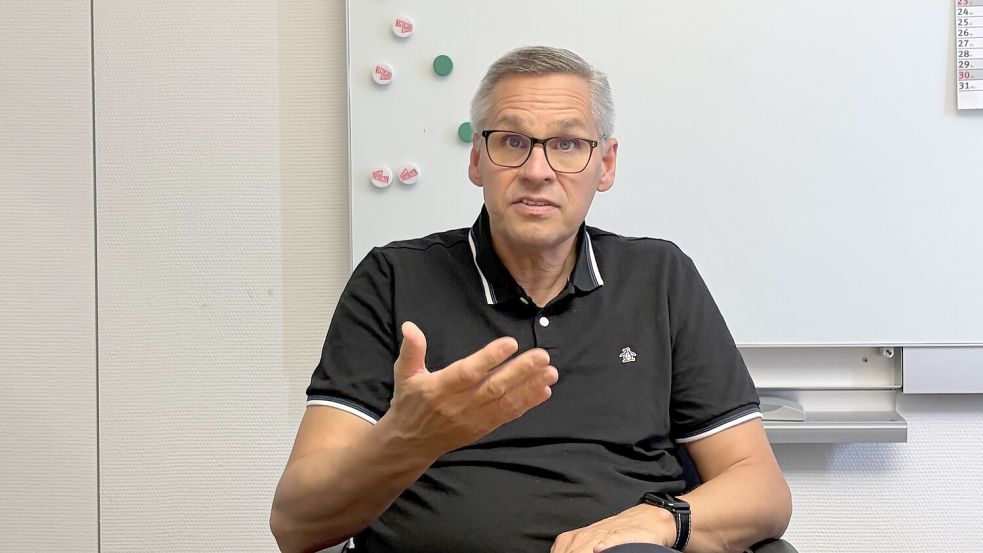 Thorsten Gröger, niedersächsischer Bezirksleiter der IG Metall, findet: „Wir sind nicht in der Situation, dass wir irgendwas anzubieten haben.“ Foto: Jonas E. Koch