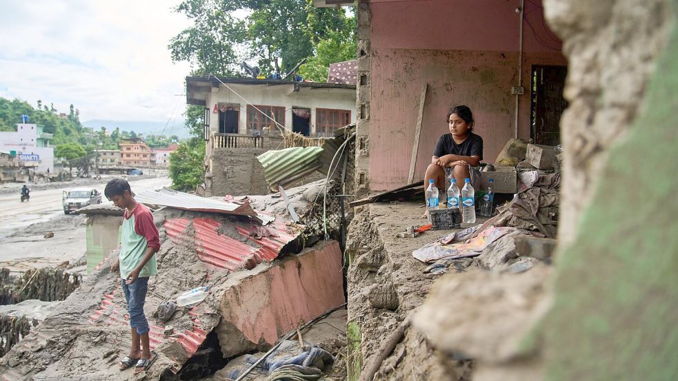 Viele Menschen haben durch die Flut alles verloren. Foto: Niranjan Shrestha