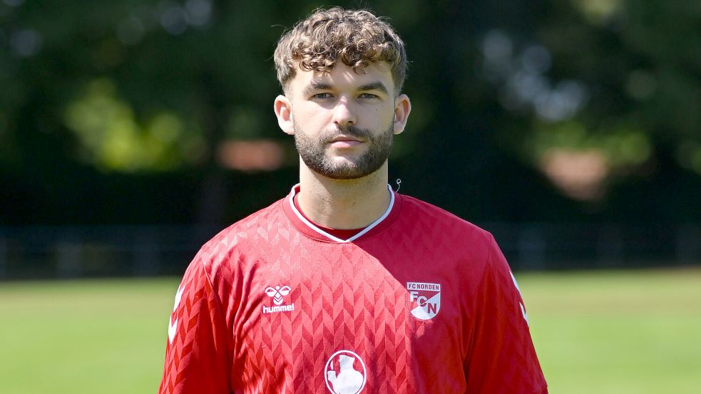 Paul Günther ließ Norden jubeln. Er erzielte in der 94. Minute den 3:2-Siegtreffer in Esens. Foto: Jens Doden/ Blomberg