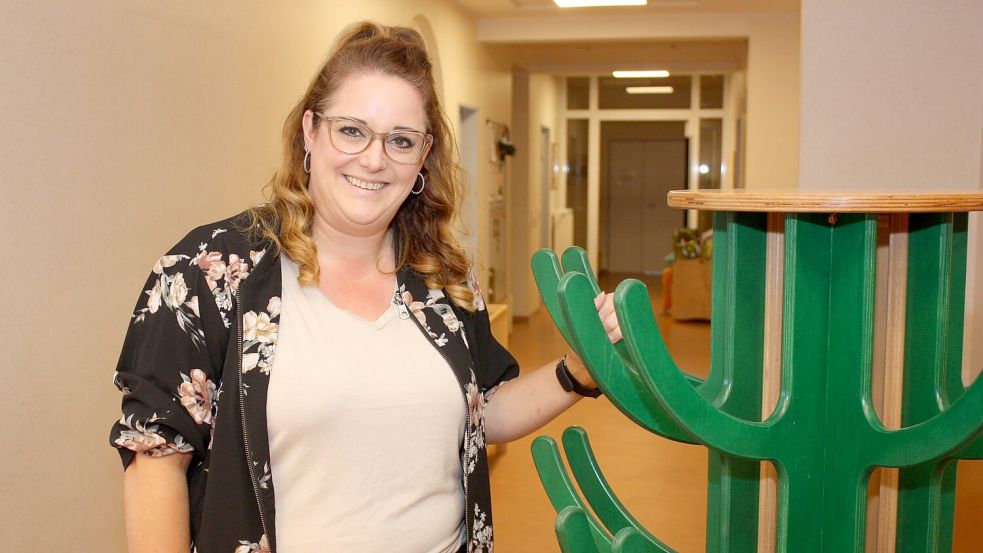 Annika Hibben aus Neuland hat die Leitung der Kita „Heilige Familie“ in Barßel übernommen. Foto: Hans Passmann