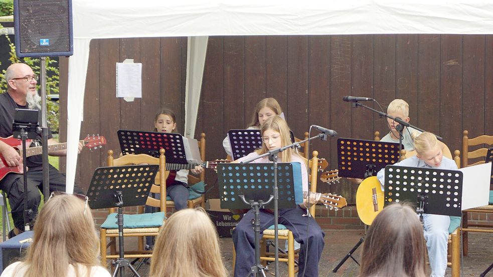 Im Museumsgarten in Westrhauderfehn ist wieder Musik unter freiem Himmel angekündigt. Foto: Hinrich Heselmeyer
