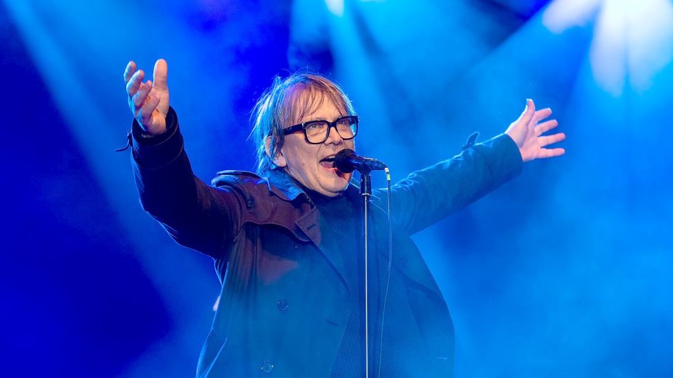 Sven Regener ist nicht zuletzt als Sänger und Texter der Indieband Element of Crime bekannt. (Archivbild) Foto: Christophe Gateau