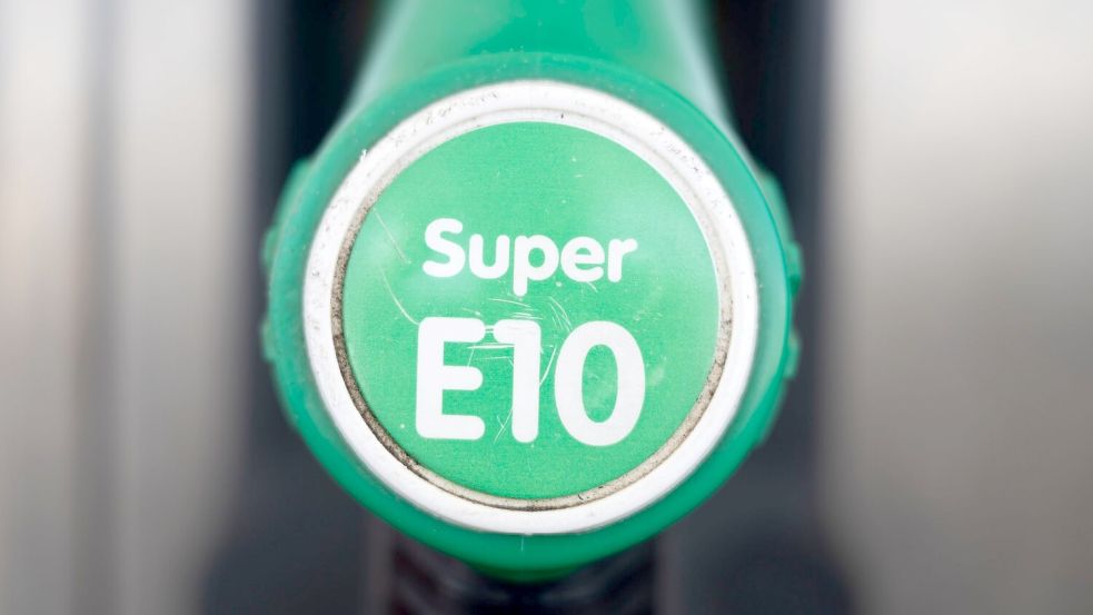 Superbenzin der Sorte E10: Preise steigen auf Rekord. (Archivbild) Foto: Marijan Murat