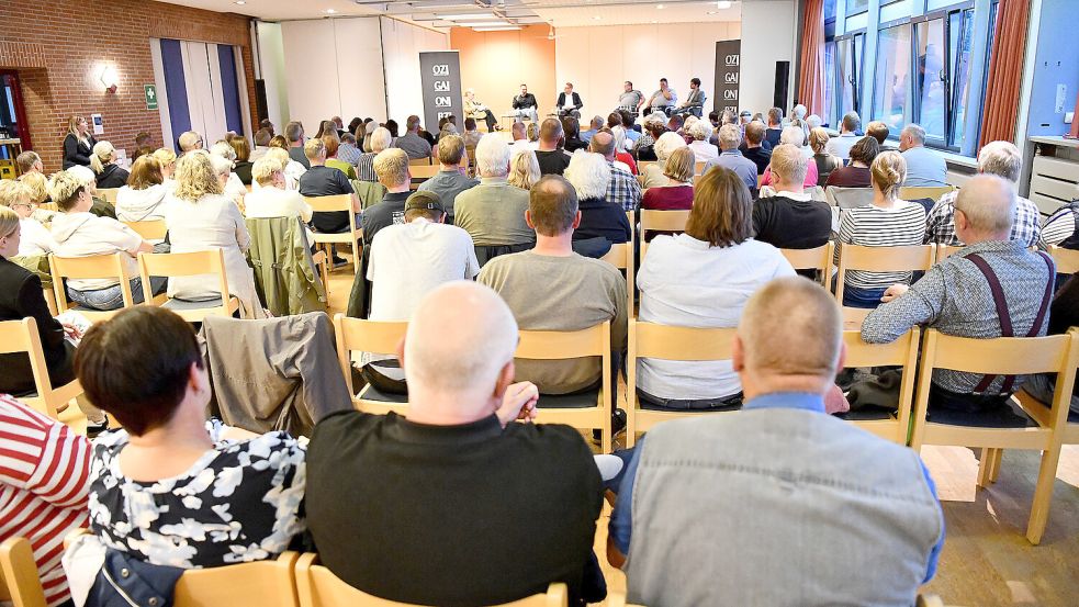 Das Interesse an der Podiumsdiskussion der Ostfriesen-Zeitung zur Bürgermeisterwahl war groß. Foto: Melchert Stromann