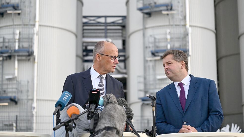 Zum zweiten Mal innerhalb von vier Tagen sind CDU-Chef und Spitzenkandidat zusammen in Sachsen-Anhalt unterwegs. Foto: Hendrik Schmidt/dpa
