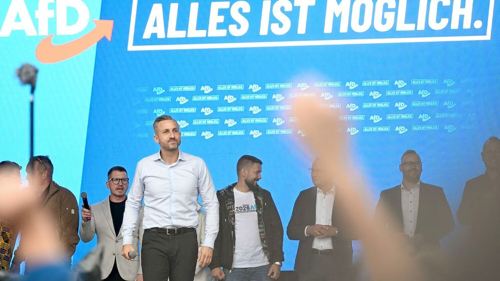 AfD-Spitzenkandidat Ulrich Siegmund hofft auf einen historischen Wahlsieg. Foto: Michael Brandt/dpa