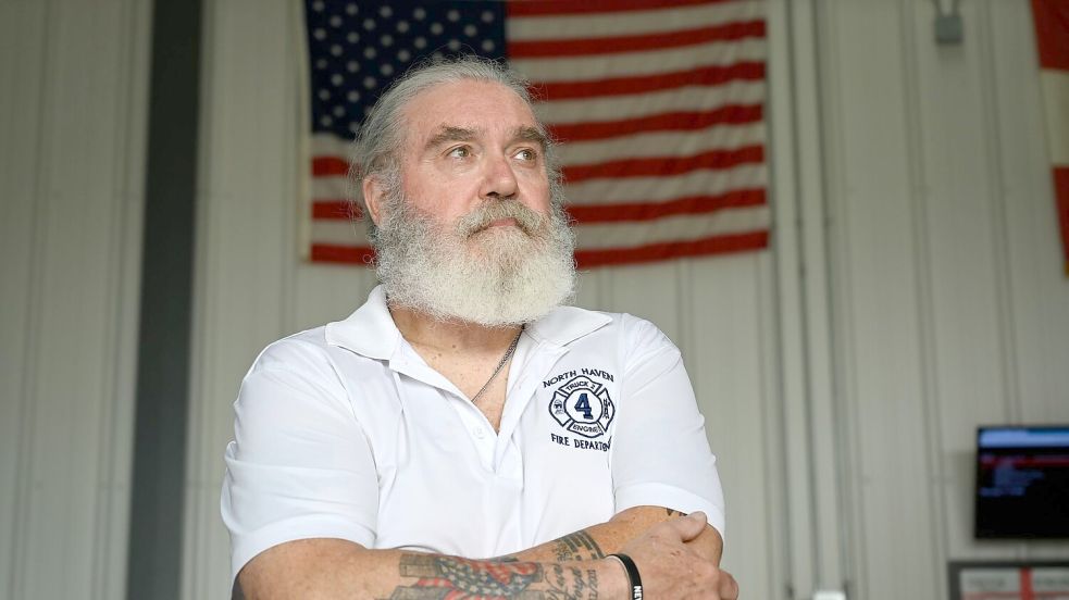 Achtmal hat sich Curt Andrews schon Hautkrebs entfernen lassen müssen - an den Stellen seines Körpers, die vor 25 Jahren dem Staub ausgesetzt waren, den die Anschläge auf die Türme des World Trade Centers verursacht haben. Foto: Anne Pollmann