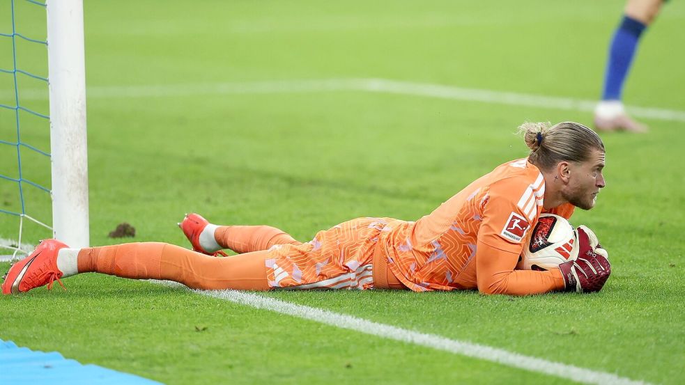 Sicherte den Schalker Heimpunkt gegen den FC Bayern: Torwart Loris Karius. Foto: Fabian Strauch