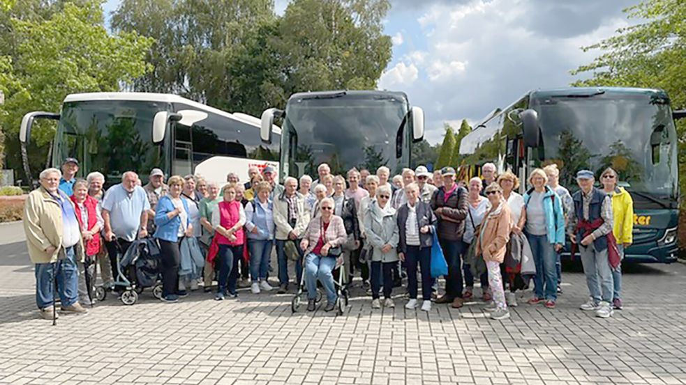 Eine Gruppe von Bürgerinnen und Bürgern aus Großwolde hat den Park der Gärten in Bad Zwischenahn besucht. Foto: Privat