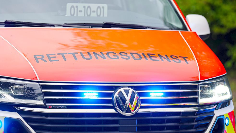 Nach dem schweren Zusammenstoß im Kreuzungsbereich am Hansator musste der 24-jährige Rollerfahrer umgehend im Krankenhaus notoperiert werden. Foto: IMAGO/Eibner-Pressefoto/Marcel von Fehrn