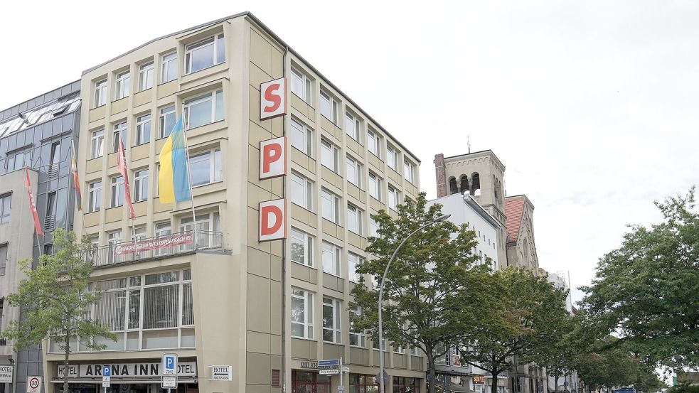 Im Zuge der Ermittlungen gegen den Berliner SPD-Politiker Krach wurde auch sein Parteibüro durchsucht. Foto: Manuel Genolet