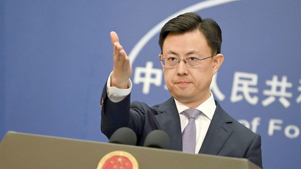 Chinas Außenamtssprecher forderte, keine Bedrohungsszenarien zu verbreiten. (Archivbild) Foto: Johannes Neudecker/dpa