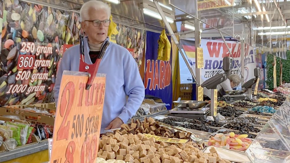 Der Hollandmarkt bringt niederländisches Flair und viele Spezialitäten nach Rhauderfehn. Foto: Andree Winkler