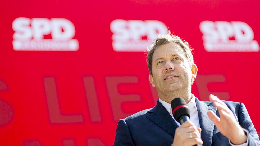Finanzminister Klingbeil will eine Extra-Steuer. (Archivbild) Foto: Michael Matthey