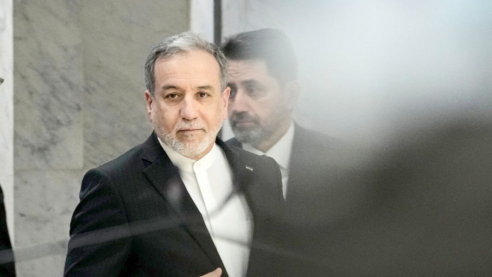 Irans Außenminister Araghtschi verspottet das US-Militär. (Archivbild) Foto: Hadi Mizban