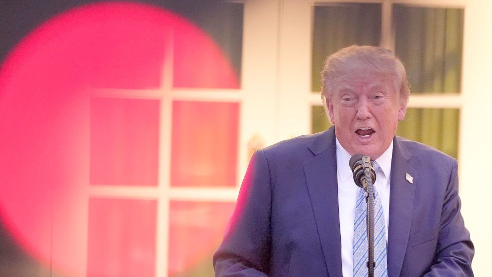 Trump geht gegen Medien vor. Foto: Alex Brandon