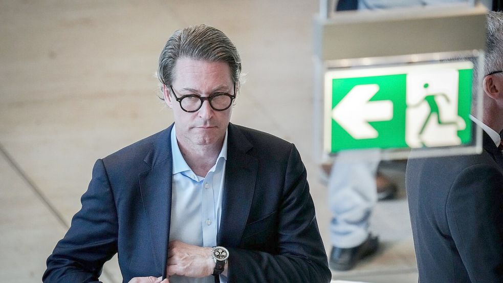 Ex-Bundesverkehrsminister Andreas Scheuer am Rande einer Sitzung des Bundestags. (Archivbild)  Foto: Kay Nietfeld/dpa