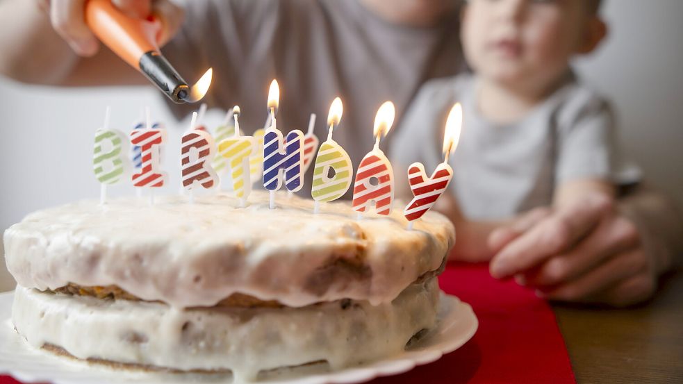 Rund um den 24. September kommen in Deutschland auffällig viele Kinder zur Welt. Foto: IMAGO/Westend61
