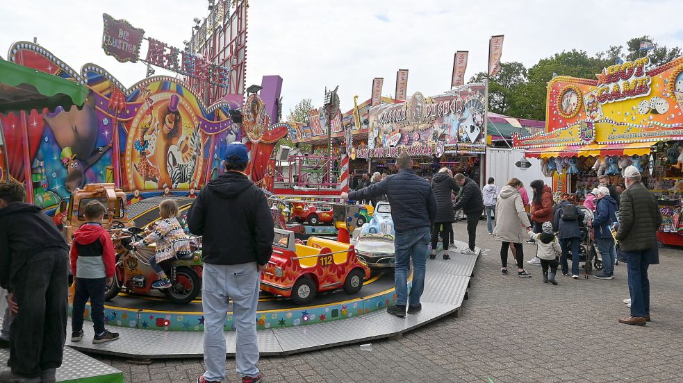 Drei Tage lang wird am Wochenende wieder der Fehntjer Markt gefeiert. Foto: Archiv/Holger Weers