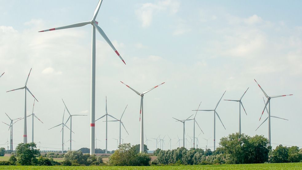 Auf dem ATP-Prüfgelände in Papenburg und in Surwold entsteht ein neuer Windpark: Die ersten Großkomponenten für die Anlagen werden in der zweiten Septemberhälfte per Schwertransport angeliefert. Symbolfoto: pixabay