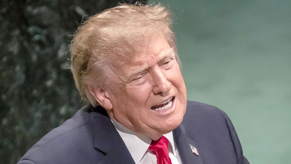 Trump verkündet die erste Zusammenkunft für Gespräche zwischen den USA und dem Iran seit Monaten.  Foto: Michael Kappeler/dpa