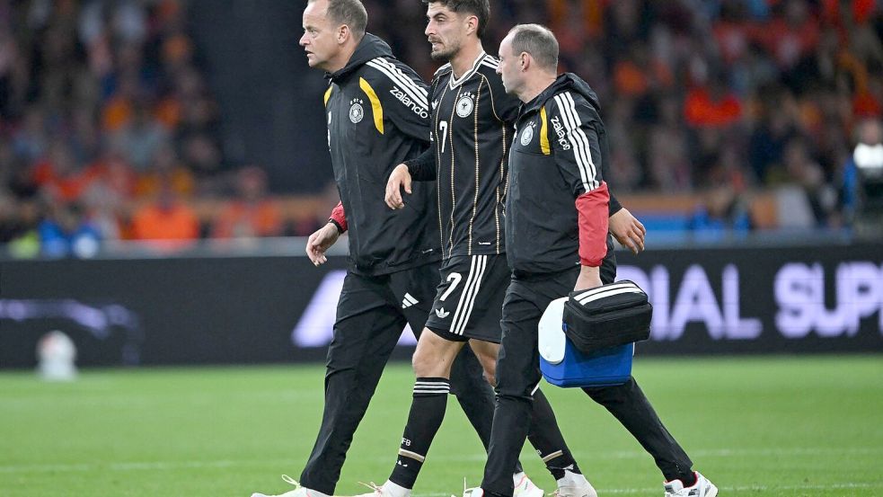 Kai Havertz zog sich in der ersten Halbzeit eine Verletzung zu.  Foto: Federico Gambarini/dpa