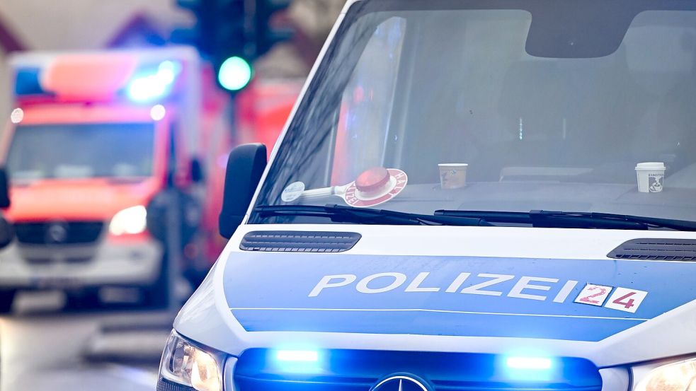 In Aurich verstarb eine 20-Jährige bei einem Motorradunfall. Symbolfoto: Jens Kalaene/dpa