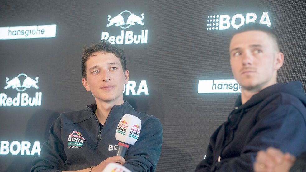 Nicht die besten Freunde: Florian Lipowitz (l) und Remco Evenepoel. (Archivbild) Foto: Clara Margais/dpa
