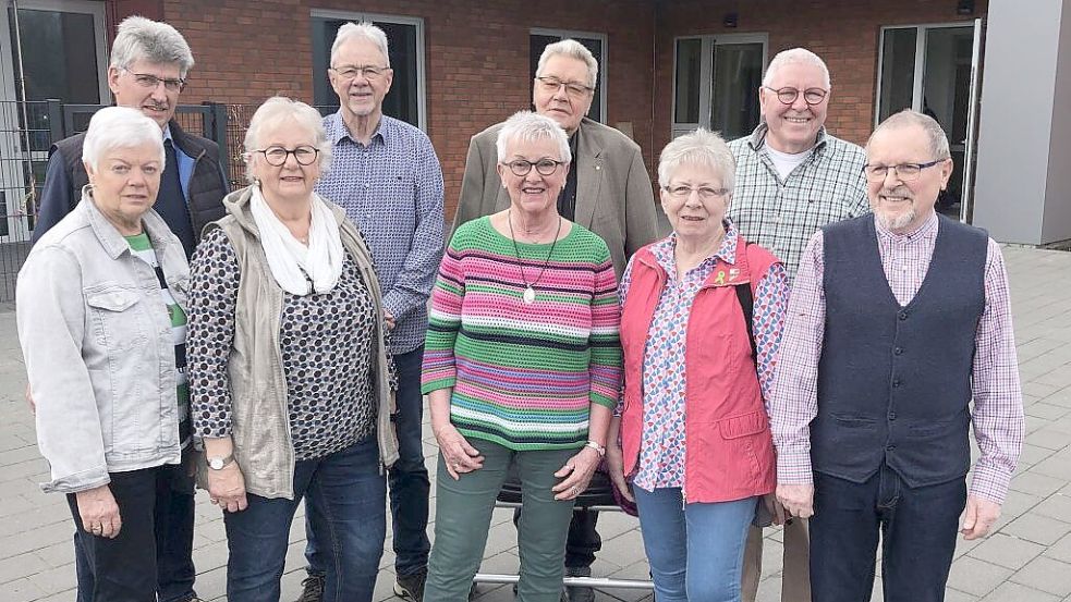 Das Foto zeigt den aktuellen Seniorenbeirat. Das Bild zeigt v.l. Thea Boelsen, Burkhard Reineke, Ulla Korte, Hans-Georg Füllbrunn, Hella Geiken, Heinz-Gerd Möller, Karin Moch, Horst Neisius und Siegfried Moch. Foto: Gemeinde Westoverledingen
