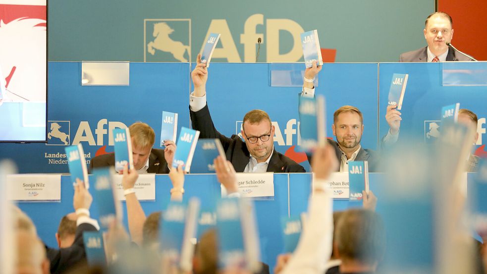 Die AfD stellte Ende September die Landesliste für die Landtagswahl 2027 in Niedersachsen auf. Ein Kandidat aus Ostfriesland schaffte es auf einen aussichtsreichen Listenplatz. Foto: Claus Hock