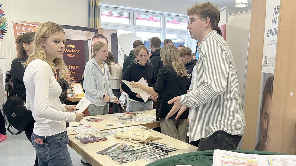 Gut besucht war die Ausbildungsmesse am Schulzentrum Collhusen. Foto: Clarissa Scherzer