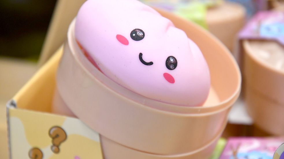 Squishy Dumplings liegen aktuell im Trend, doch einige sind schädlich. Foto: IMAGO/Funke Foto Services