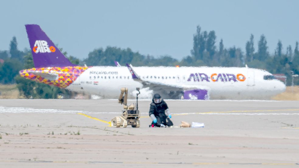 Der gescheiterte Anschlag mit einer Sprengstoff-Drohne auf dem Flughafen Leipzig/Halle Anfang September ist nach Erkenntnissen der Bundesregierung im russischen Auftrag verübt worden. Foto: Imago/EHL Media
