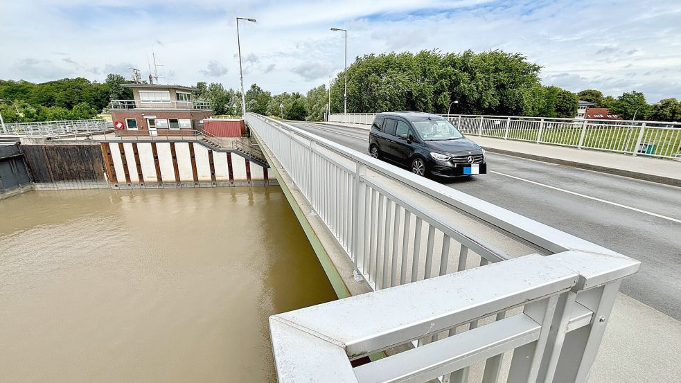 An der Schleusenbrücke in Leer wurde 2025 gearbeitet. Foto: Klaus Ortgies
