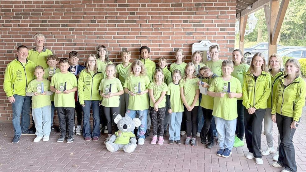 Die Schützenjugend des SV Holterfehn überzeugte beim Bezirksjugendtag mit zahlreichen Erfolgen in den Einzel- und Mannschaftswettbewerben. Foto: Dennis Bluhm/Schützenverein