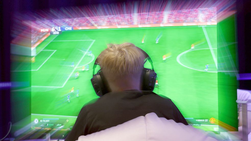 Wer die neue Fußballsimulation EA Sports FC 27 bereits testen durfte, konnte sich über das freizügige Erscheinungsbild mancher  weiblicher Spielfiguren wundern. Foto: IMAGO/Christoph Hardt