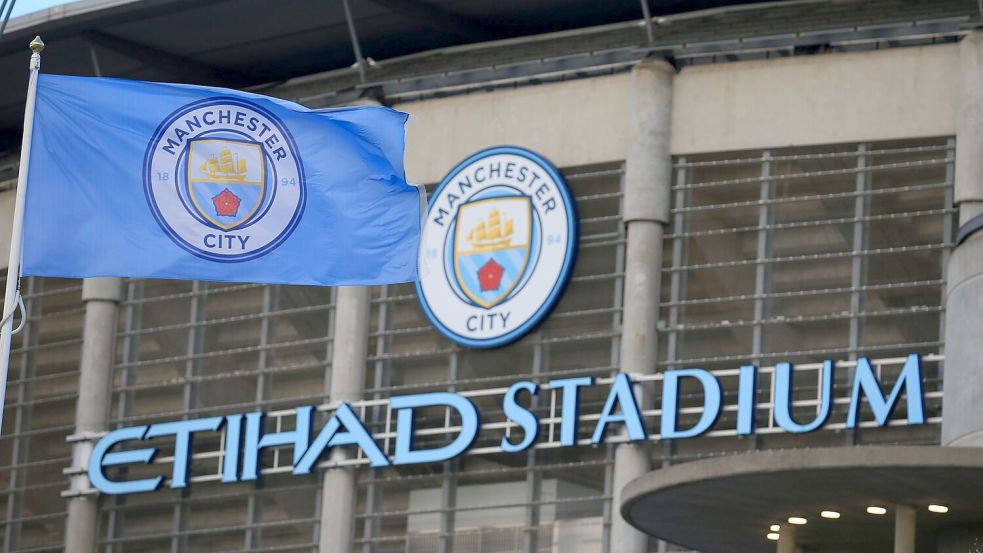 Manchester City ist wegen Verstößen gegen die Finanzregeln der Premier League zwischen den Spielzeiten 2009/10 und 2017/18 für schuldig befunden worden. (Symbolbild) Foto: Lindsey Parnaby/dpa