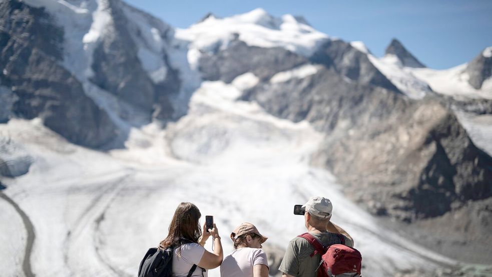 Es war das zweitschlimmste Jahr seit Beginn der Messungen für die Schweizer Gletscher (Archivbild) Foto: Gian Ehrenzeller/KEYSTONE/dpa