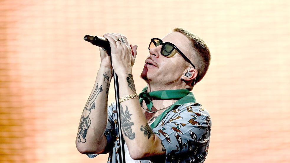 Macklemore kündigte vergangene Woche drei Konzerte in Dublin, Paris und London an. (Archivbild) Foto: Britta Pedersen/dpa