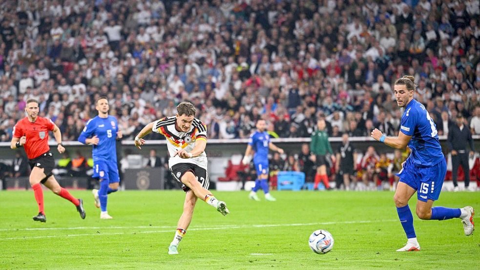 Torschütze Florian Wirtz wirkte beim Sieg gegen die Serben wie befreit. Foto: Tom Weller/dpa