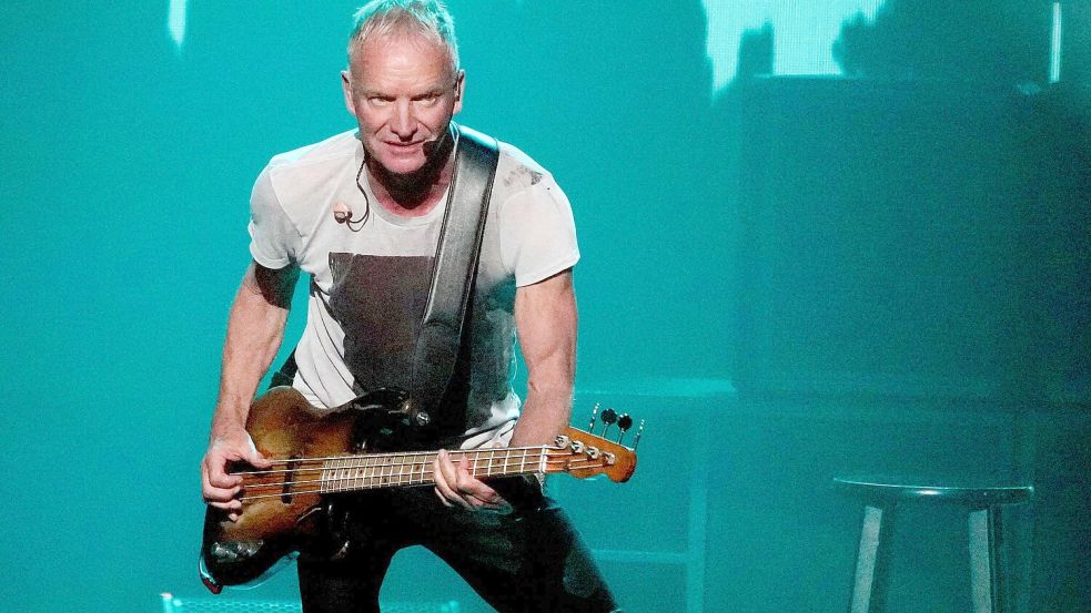 Bei seinen Konzerten interpretiert Sting seine alten Hits oft neu. (Archivbild) Foto: Chris Pizzello/Invision/dpa