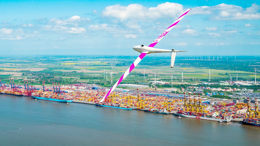 André Kubasik fühlt sich in seinem Segelflugzeug pudelwohl. Besonders das Fliegen von Kunststücken reizt den 47-Jährigen. Foto: Tobias Barth