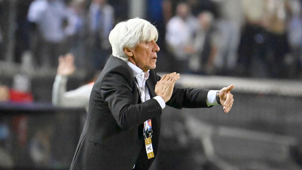 Heimvorteil: Griechenlands Trainer Ivan Jovanovic.   Foto: Giannis Papanikos/AP/dpa