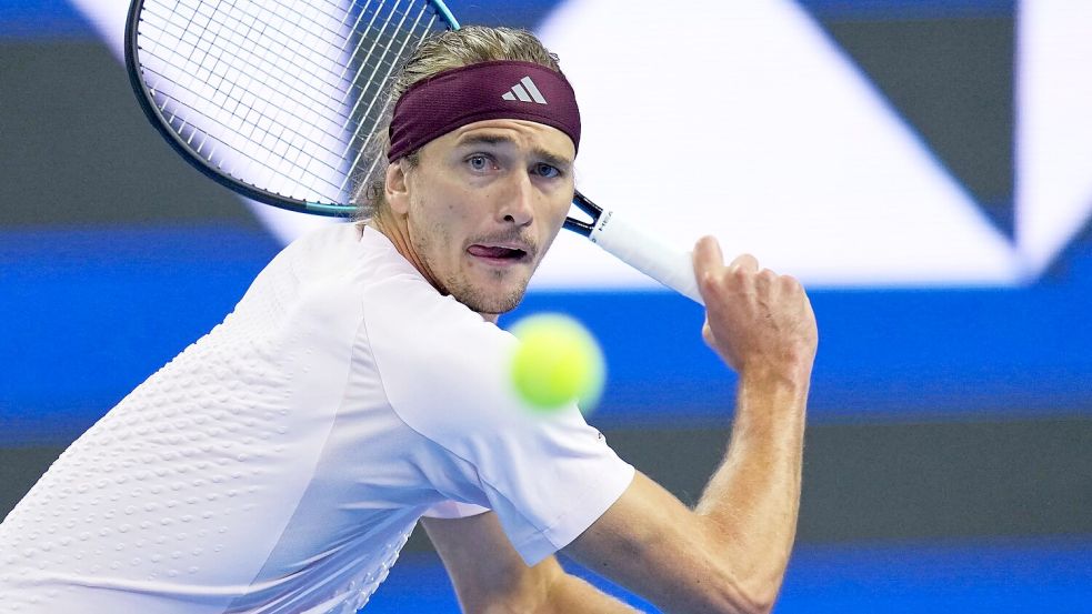 Alexander Zverev bleibt in der Erfolgsspur. Foto: Ng Han Guan/AP/dpa
