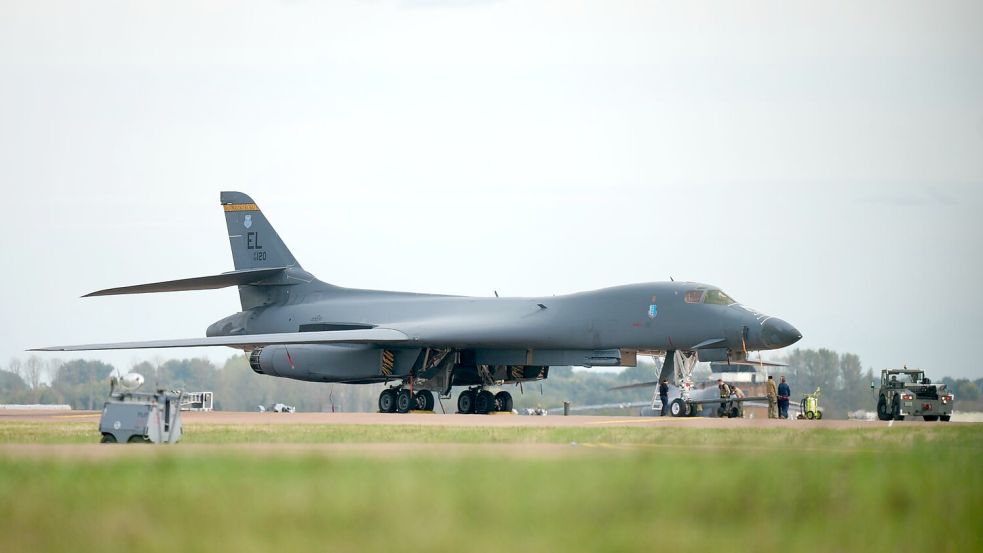 Das Pentagon hat alle US-Bomber in die Heimat zurückbeordert. (Archivfoto) Foto: Alastair Grant/AP/dpa