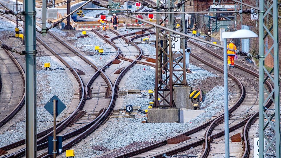 Bei der Bahn gibt es auch in den nächsten Jahren viele Baustellen. Foto: Jens Büttner/dpa