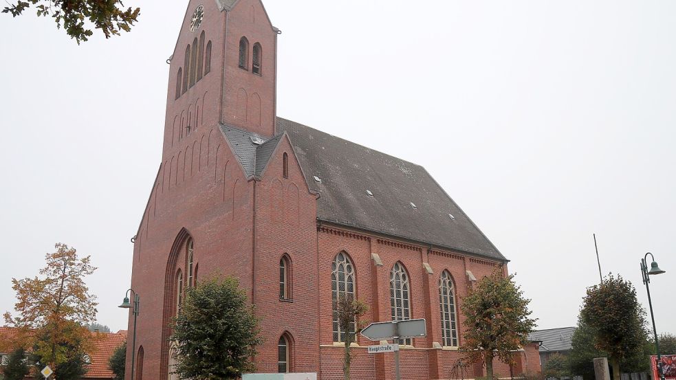 Die Kirche St. Jakobus in Ramsloh wird saniert. Foto: Hans Passmann